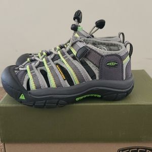 Keen Newport H2 Watershoes Racer Grey NIB